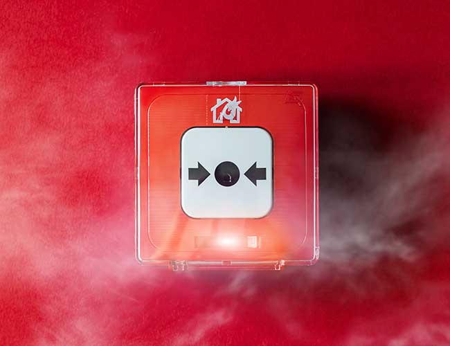 Qué es un sistema manual de alarma de incendio