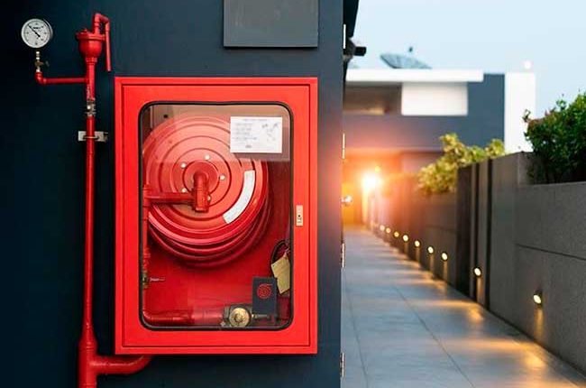 Boca de incendio equipada